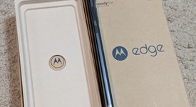 Good
													Motorola Edge (2022) - Unlocked, Gray, 128 GB, 8 GB, photo 5 of 9
