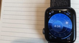Good
													Apple Watch Series 4 44mm - Silver, A1978 - GPS, Aluminum, photo 4 of 5