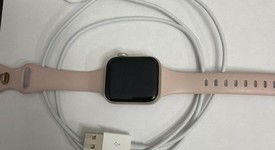 Good
													Apple Watch SE 2nd Gen 40mm - Unlocked, Silver, A2726 - Cellular, Aluminum, photo 1 of 2