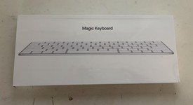 New
													Apple Magic Keyboard, photo 2 of 3