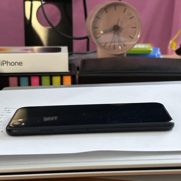 Apple iPhone SE 3rd Gen 2022 - AT&T, 64 GB, Midnight, A2595