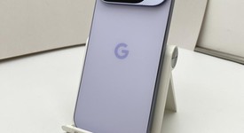 Mint
													Google Pixel 10 - Unlocked, Frost, 256 GB, GLBW0, photo 3 of 5