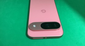 Good
													Google Pixel 9 - Unlocked, Peony, 128 GB, 12 GB, G2YBB, photo 2 of 4