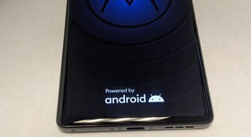Mint
													Motorola Edge Plus 2023 - Unlocked, Black, 512 GB, 8 GB, photo 2 of 9