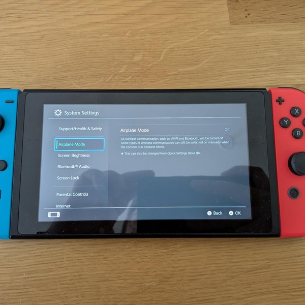 Nintendo Switch - 32 GB, Red & Blue
