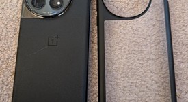 Good
													OnePlus 12 - Unlocked, Black, 256 GB, 12 GB, CPH2583, photo 3 of 5