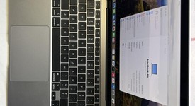 Mint
													MacBook Air 2020 - 13" - I5, Gray, 512 GB, 16 GB, photo 1 of 10