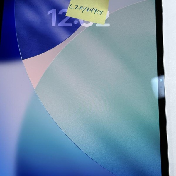 Apple iPad Pro 13 inch (M4) 2024 - Unlocked, 256 GB, Black, 8 GB, A2926, Standard Glass