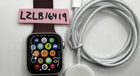 Mint
													Apple Watch SE 2nd Gen 40mm - Unlocked, Silver, A2726 - Cellular, Aluminum, photo 1 of 5