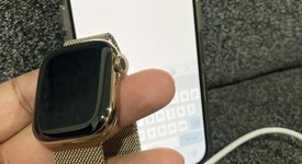 Mint
													Apple Watch Series 11 42mm - Unlocked, Gold, A3335 - Cellular, Titanium, photo 3 of 10