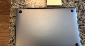 Good
													MacBook Pro 2017 (With Touch Bar) - 13" - Gray, 256 GB, 8 GB, photo 3 of 10