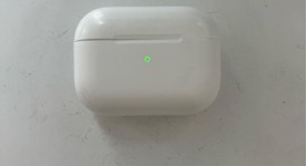 Used
													Apple AirPods Pro 2 - Lightning, photo 5 of 5