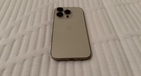 Fair
													Apple iPhone 14 Pro - Unlocked, Gold, 256 GB, A2650, photo 3 of 12