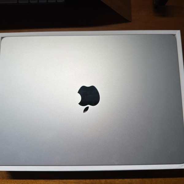 MacBook Air 2025 (M4) - 13 inch - 256 GB, Silver, 16 GB, Apple M4