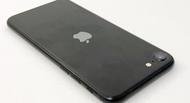 Good
													Apple iPhone SE 3rd Gen 2022 - Unlocked, Midnight, 64 GB, A2595, photo 4 of 10