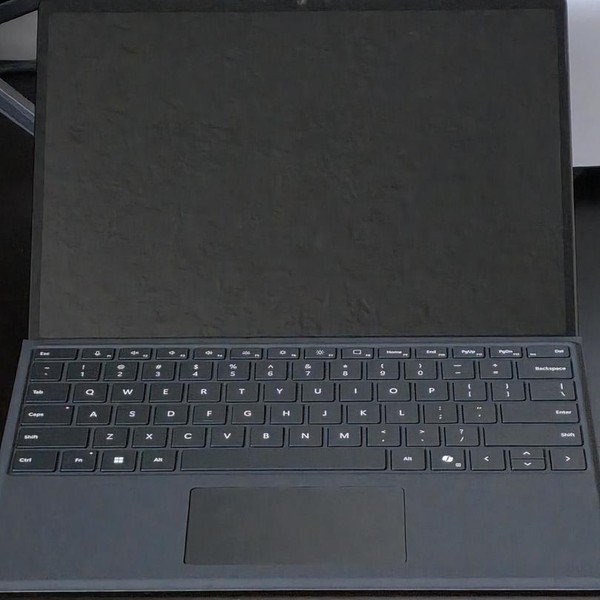 Microsoft Surface Pro 11 - 512 GB, Black, 16 GB, Snapdragon X Plus