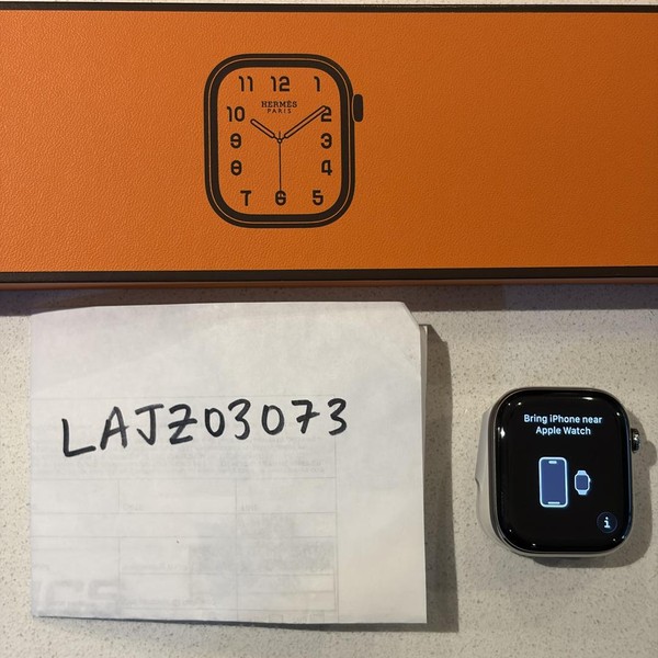 Apple Watch Series 10 46mm - Unlocked, Titanium, A3003 - Cellular, Hermes