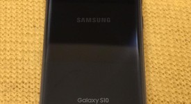 Mint
													Samsung Galaxy S10 - Unlocked, Black, 128 GB, 8 GB, SM-G973U1, photo 2 of 4