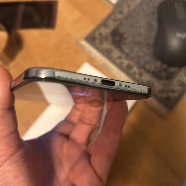 Apple iPhone Air - Unlocked, 256 GB, Sky Blue, A3260