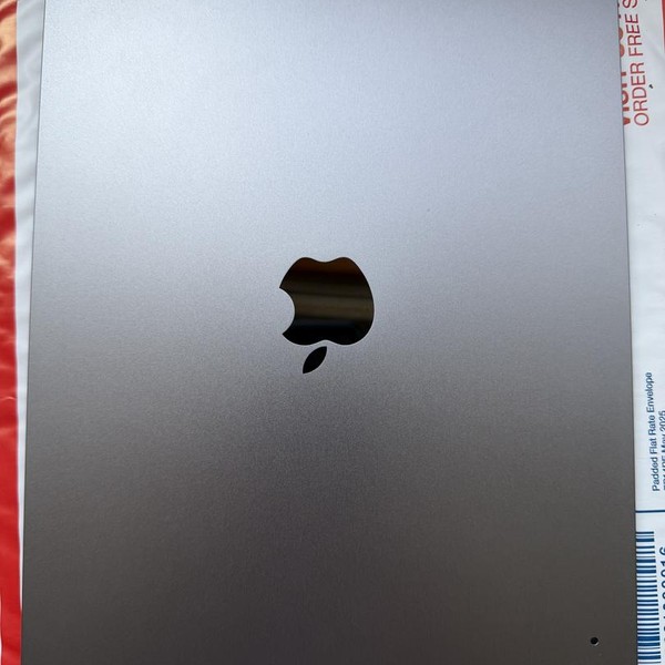 Apple iPad Air 11 inch (M3) 2025 - Unlocked, 256 GB, Gray, A3267