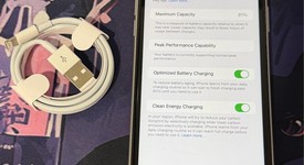 Fair
													Apple iPhone Xr - Unlocked, White, 64 GB, A1984, photo 3 of 7