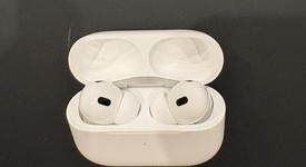 Used
													Apple AirPods Pro 2 - USB-C, photo 2 of 5