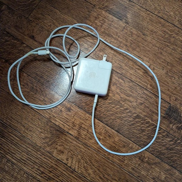 MacBook Air 2019 - 13 inch - 256 GB, Gray, 8 GB, Intel Core i5