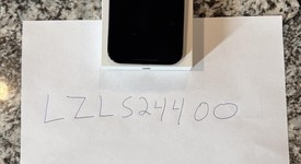 Mint
													Apple iPhone Air - Unlocked, Space Black, 256 GB, A3260, photo 1 of 10