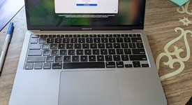 Good
													MacBook Air 2020 - 13" - Apple M1, Silver, 256 GB, 8 GB, photo 1 of 7