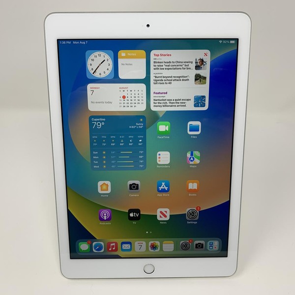 Apple iPad 6th Gen - Wi-Fi, 32 GB, Silver, A1893