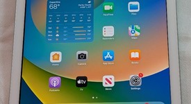 Good
													Apple iPad 5th Gen - T-Mobile, Silver, 32 GB, A1823, photo 1 of 4