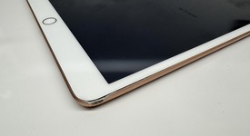 Fair
													Apple iPad Air 3rd Gen - Wi-Fi, Gold, 64 GB, photo 2 of 5