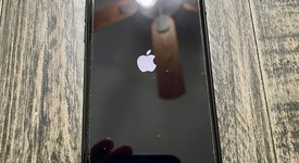 Good
													Apple iPhone SE 3rd Gen 2022 - Unlocked, Midnight, 64 GB, A2595, photo 4 of 4