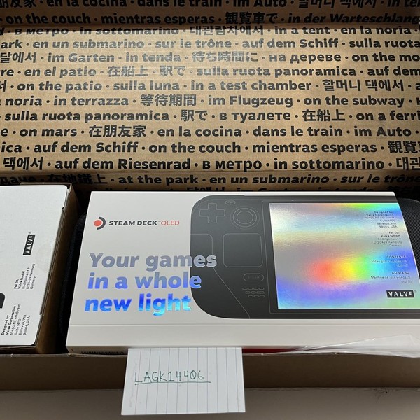 Steam Deck OLED - 512 GB, Black, 16 GB, AMD