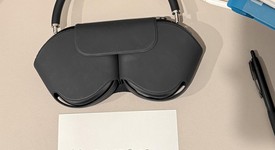 Used
													Apple AirPods Max - Gray, photo 1 of 4