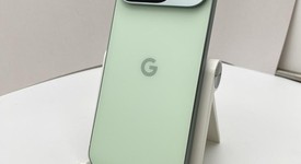 Good
													Google Pixel 9 - Unlocked, Wintergreen, 128 GB, 12 GB, G2YBB, photo 3 of 7