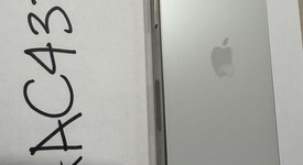 Mint
													Apple iPhone 15 Pro Max - Unlocked, White, 256 GB, A2849, photo 4 of 6