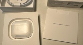Used
													Apple AirPods 3rd Gen - Lightning Case, photo 1 of 3