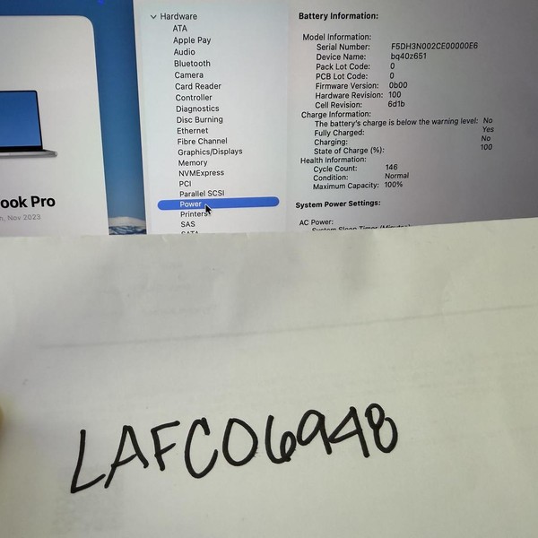 MacBook Pro Late 2023 (M3) - 14 inch - 512 GB, Silver, 18 GB, Apple M3 Pro 11-core, 14-core GPU