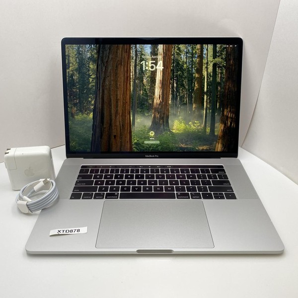 MacBook Pro 2019 - 15 inch - I9, Silver, 512 GB, 16 GB