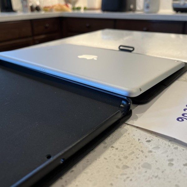 Apple iPad 9th Gen - Wi-Fi, 64 GB, Gray, A2602