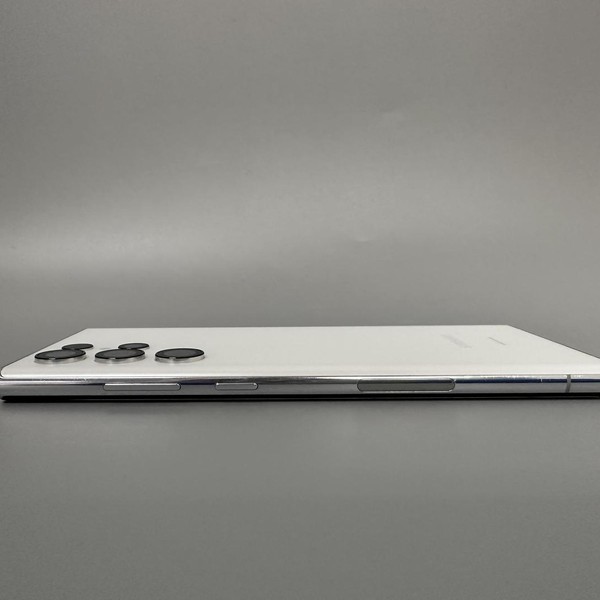 Samsung Galaxy S22 Ultra - Unlocked, 128 GB, White, 8 GB, SM-S908U1