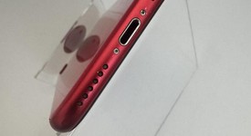 Fair
													Apple iPhone SE 2nd Gen 2020 - Unlocked, Red, 64 GB, A2275, photo 3 of 7