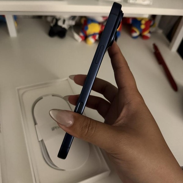 Apple iPhone 17 Pro Max - Unlocked, 256GB, Deep Blue, A3257