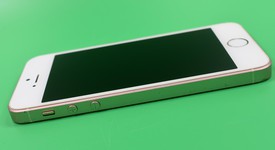 Fair
													Apple iPhone SE 1st Gen 2016 - T-Mobile, Rose Gold, 64 GB, A1662, photo 2 of 6