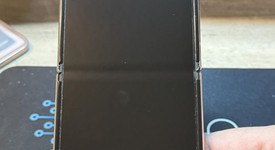 Good
													Samsung Galaxy Z Flip4 5G - Unlocked, Rose Gold, 512 GB, 8 GB, SM-F721U1, photo 3 of 6