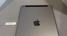 Good
													Apple iPad 6th Gen - Unlocked, Gray, 32 GB, A1954, photo 3 of 5