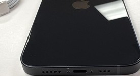 Mint
													Apple iPhone 12 - Unlocked, Black, 64 GB, A2172, photo 3 of 5