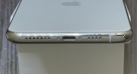 Good
													Apple iPhone 11 Pro Max - Unlocked, Silver, 64 GB, A2161, photo 5 of 8