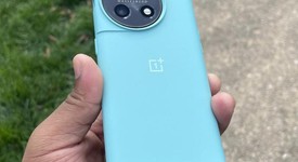 Mint
													OnePlus 11 - Unlocked, Black, 128 GB, 8 GB, CPH2451, photo 1 of 16